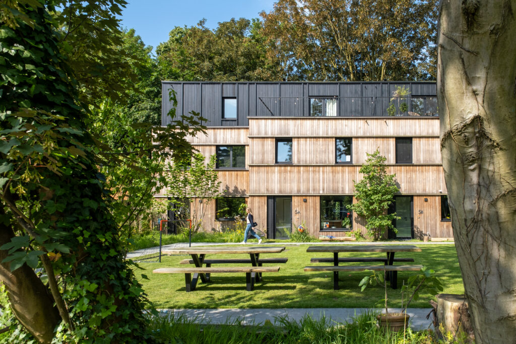 Cohousing WoestGoed Wondelgem Gent © Isabel Van Leuven - EA+ architecten